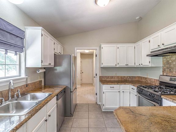 5th image of 10968 S 250 East Ave