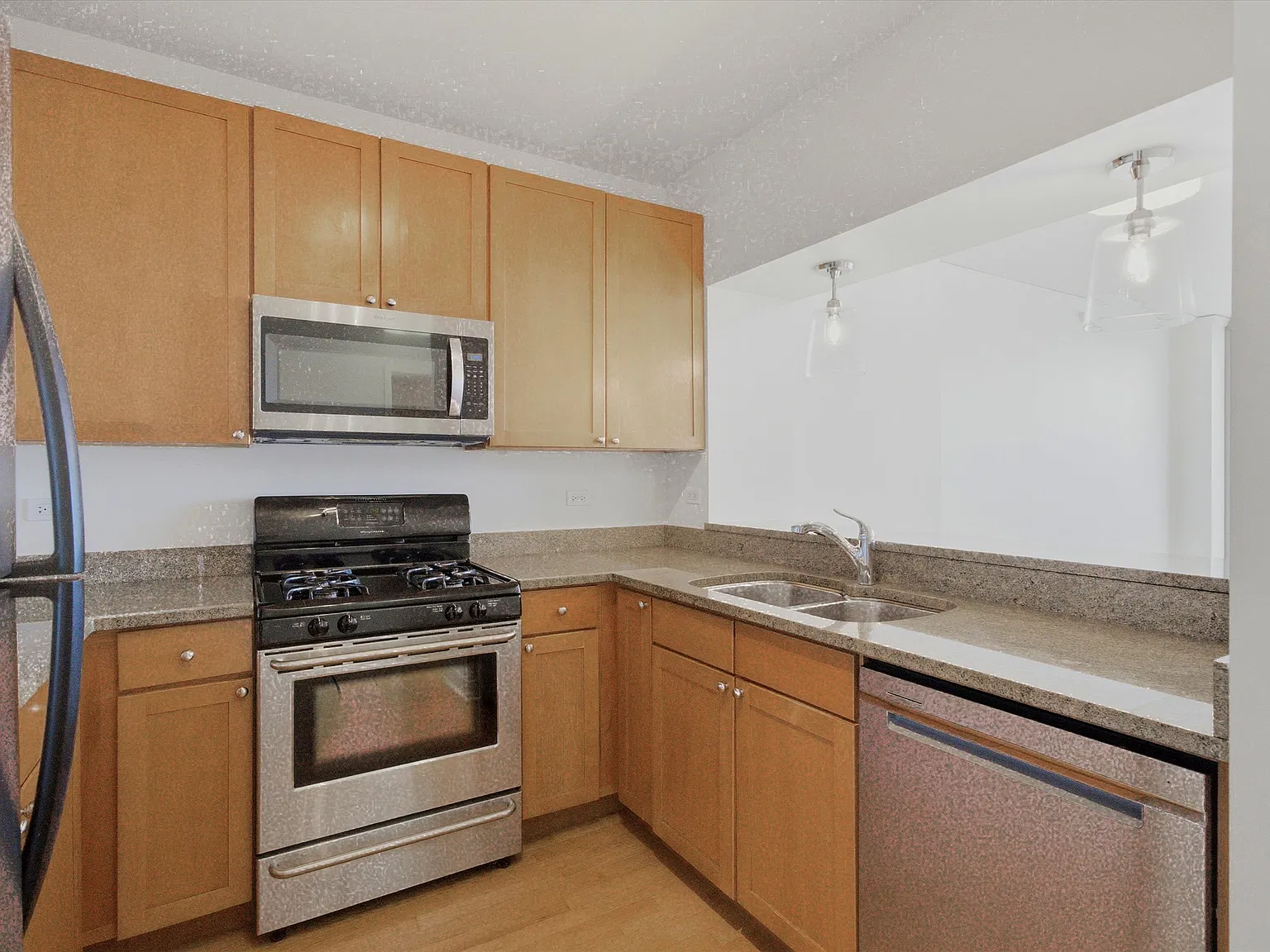200 N Jefferson St — Photo 4