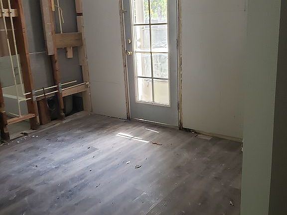 4th image of 1512 S Jefferson Ave