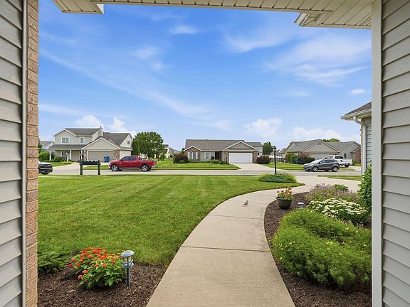 4th image of 4462 Greenridge Way