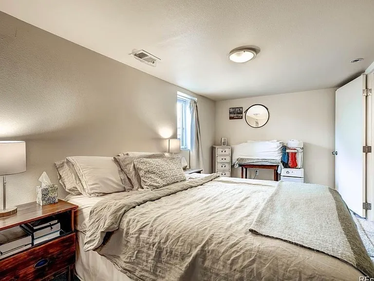 5422 S Nevada St #B — Photo 3