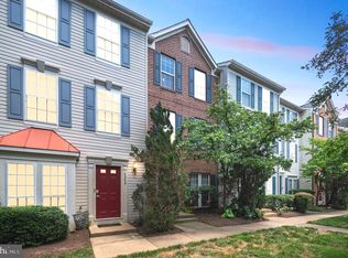 4240 Wheeled Caisson Sq, Fairfax, VA 22033