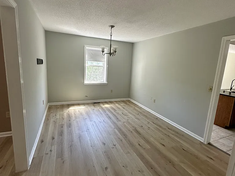 6B Heritage Sq — Photo 14
