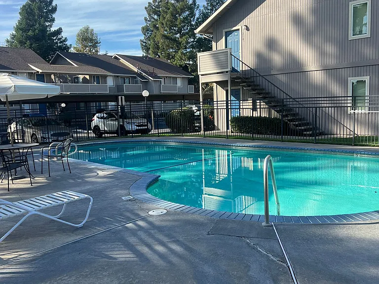 7101 Gerber Rd — Photo 18