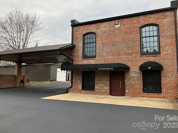 157 N Main St, Bostic, NC 28018