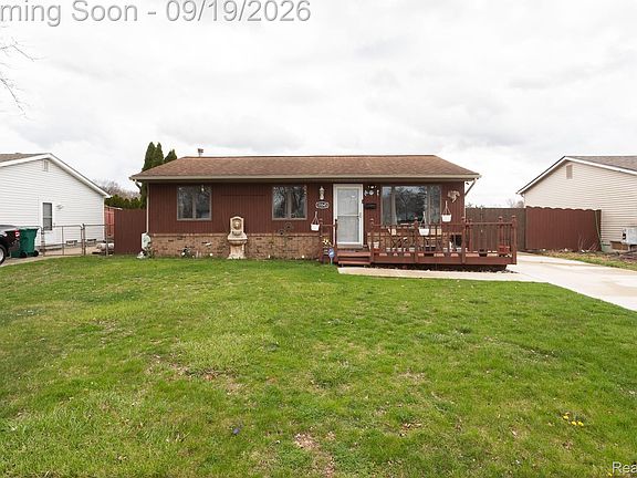 3rd image of 15545 Sandburg St