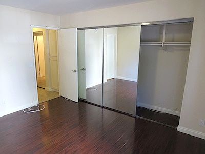 5th image of 404 W 4th St APT 3