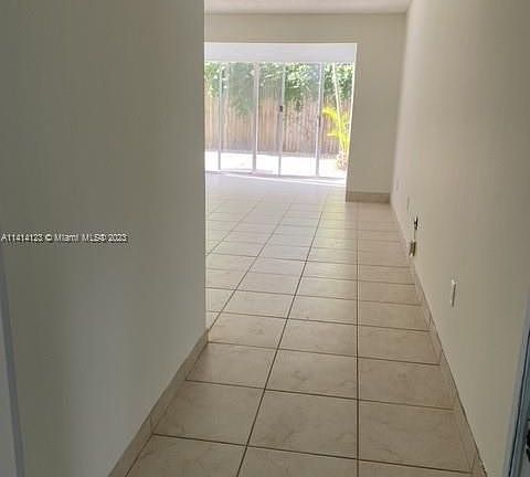 3rd image of 2539 S Bayshore Dr #222AR
