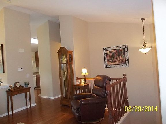 4th image of 1203 E Oakwood Dr