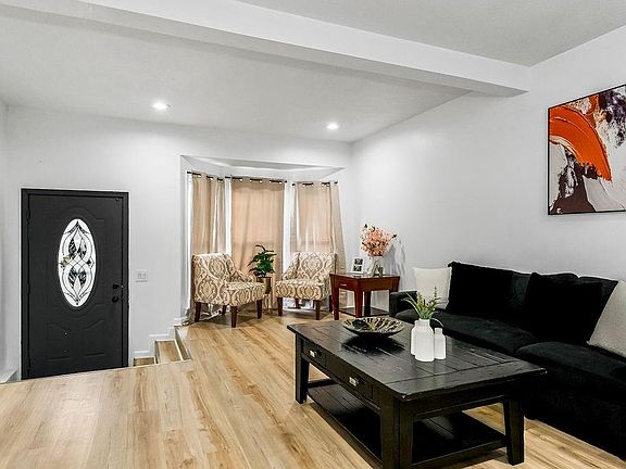 3rd image of 1416 W 27th St S