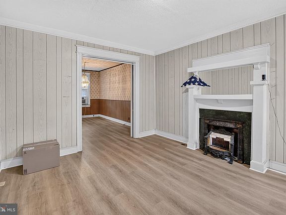 4th image of 4315 8th St NW