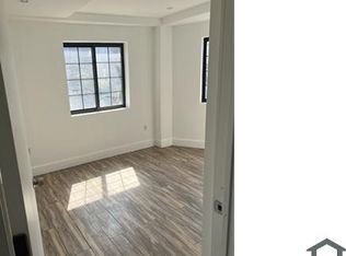 647 Morris Park Ave #3A, Bronx, NY 10462