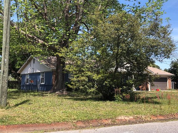 3rd image of 1329 El Dorado Dr