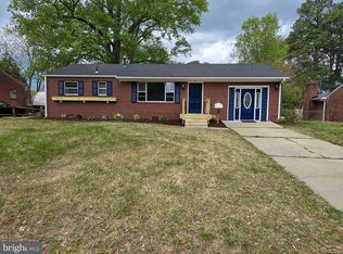 14 Teakwood Dr, Newport News, VA 23601