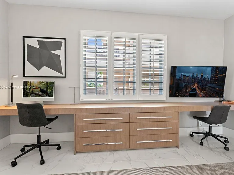 19143 Fisher Island Dr #19143 — Photo 47