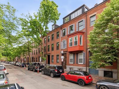 36 Hanson St, Boston, MA, 02118