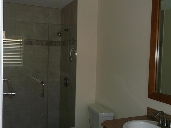 5th image of 5190 Foxhall Dr S