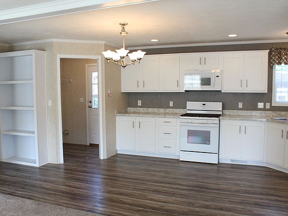 3rd image of 335 Jefferson St Lot C2