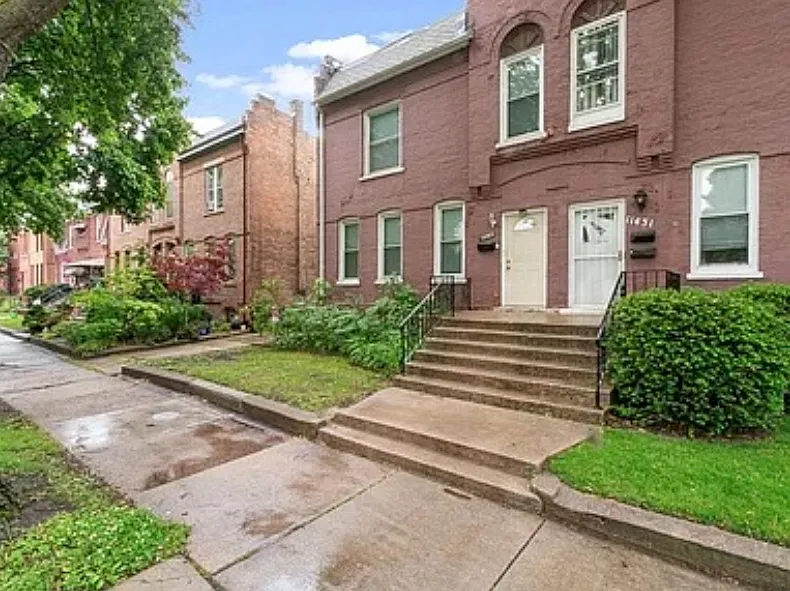 Building Photo - 11429 S Forrestville Ave #2