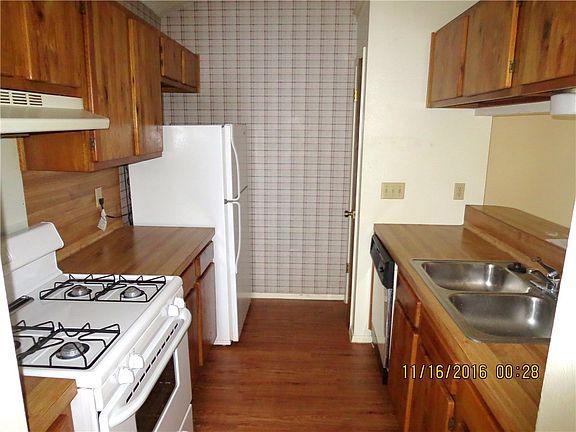 5th image of 4506 Brown Bark Pl #B