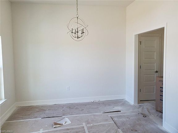 4th image of 3631 NE 11th Ave