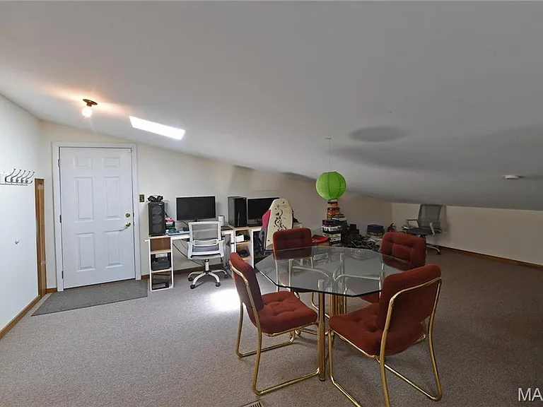 903 Strecker Rd — Photo 33