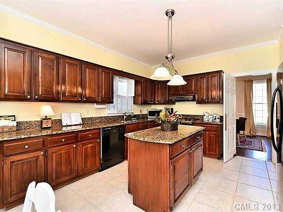 2nd image of 7011 Foxglove Dr