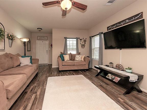 4th image of 2117 Garnet Ct