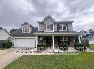2826 Aristocrat Ln, Fayetteville, NC 28306