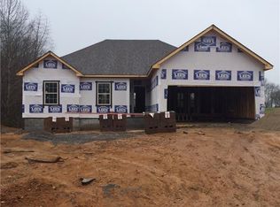 4 Bonnie Brk, Cross Plains, TN 37049