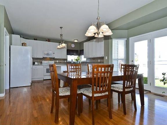 Kitchen/Breakfast Area