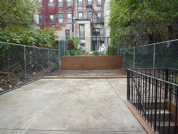 1st image of 310 Clifton Pl APT Br