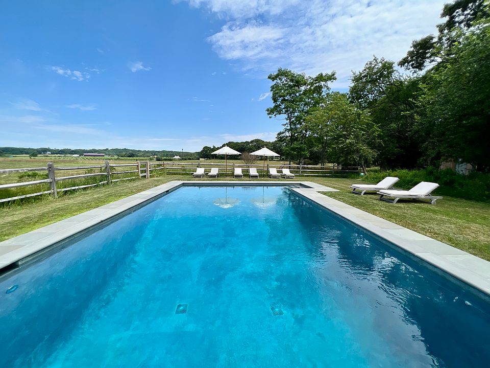 677 Lumber Ln, Bridgehampton, NY 11932 | Zillow