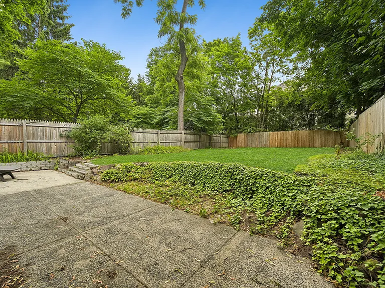 485 Valley Rd #2 — Photo 24