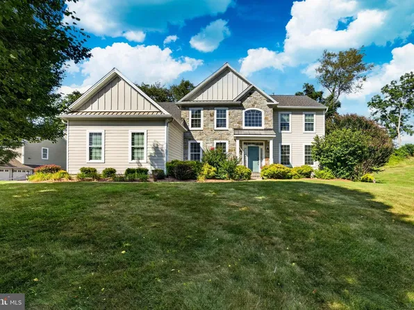 328 Creek Crossing Ln, Chester Springs, PA 19425