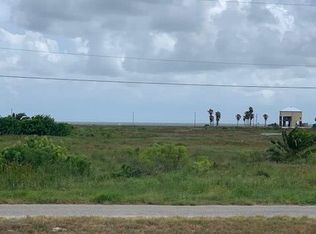 1903 S Mathis St, Rockport, TX 78382