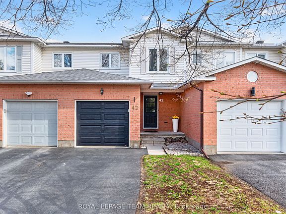 3rd image of 42 Baton Ct