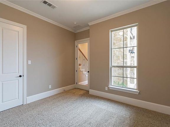 5th image of 1825 Addison Grace Ln