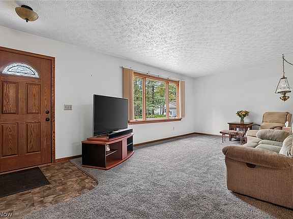5th image of 6601 Vrooman Rd