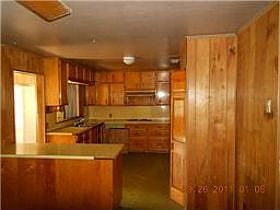 2nd image of 916 Iowa St