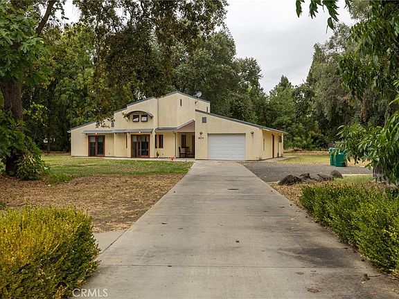 2nd image of 904 W 12th Ave