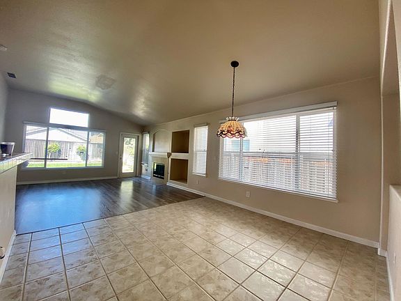 5th image of 7108 Lyndale Cir