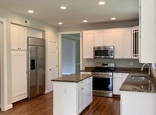 10917 Powell Rd, Thurmont, MD 21788