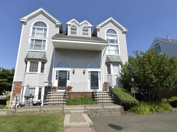 130 Deer Hill Avenue #B12, Danbury, CT 06810