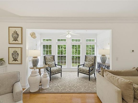 3rd image of 524 College Rd APT 204