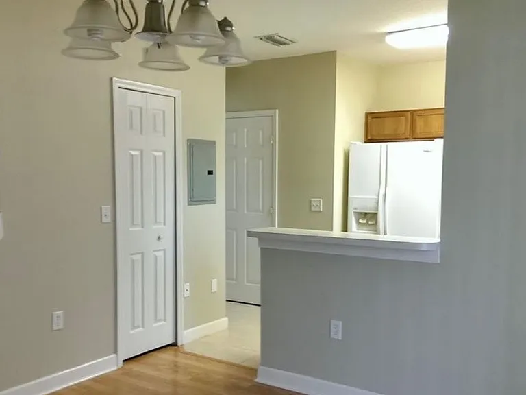 1535 Blue Magnolia Rd — Photo 2