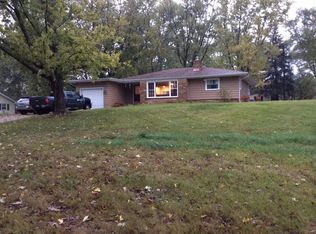 6366 Elevator Rd, Roscoe, IL 61073