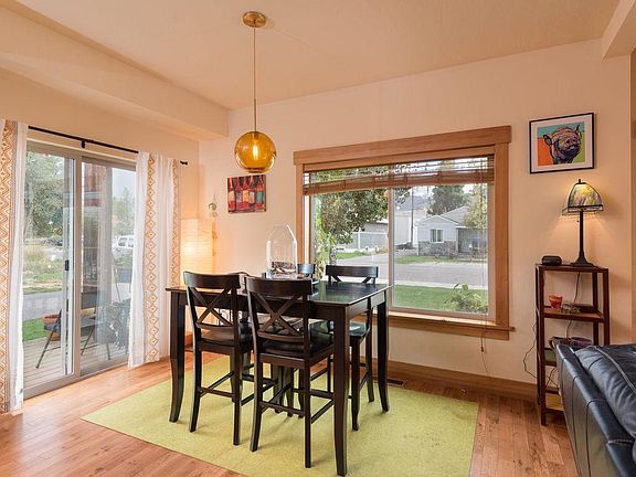 5th image of 3025 Schilling St