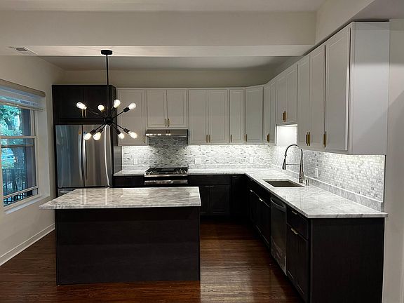 2nd image of 5638 N Winthrop Ave #1