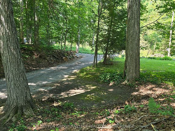 3rd image of 4264 Melody Lodge Ln